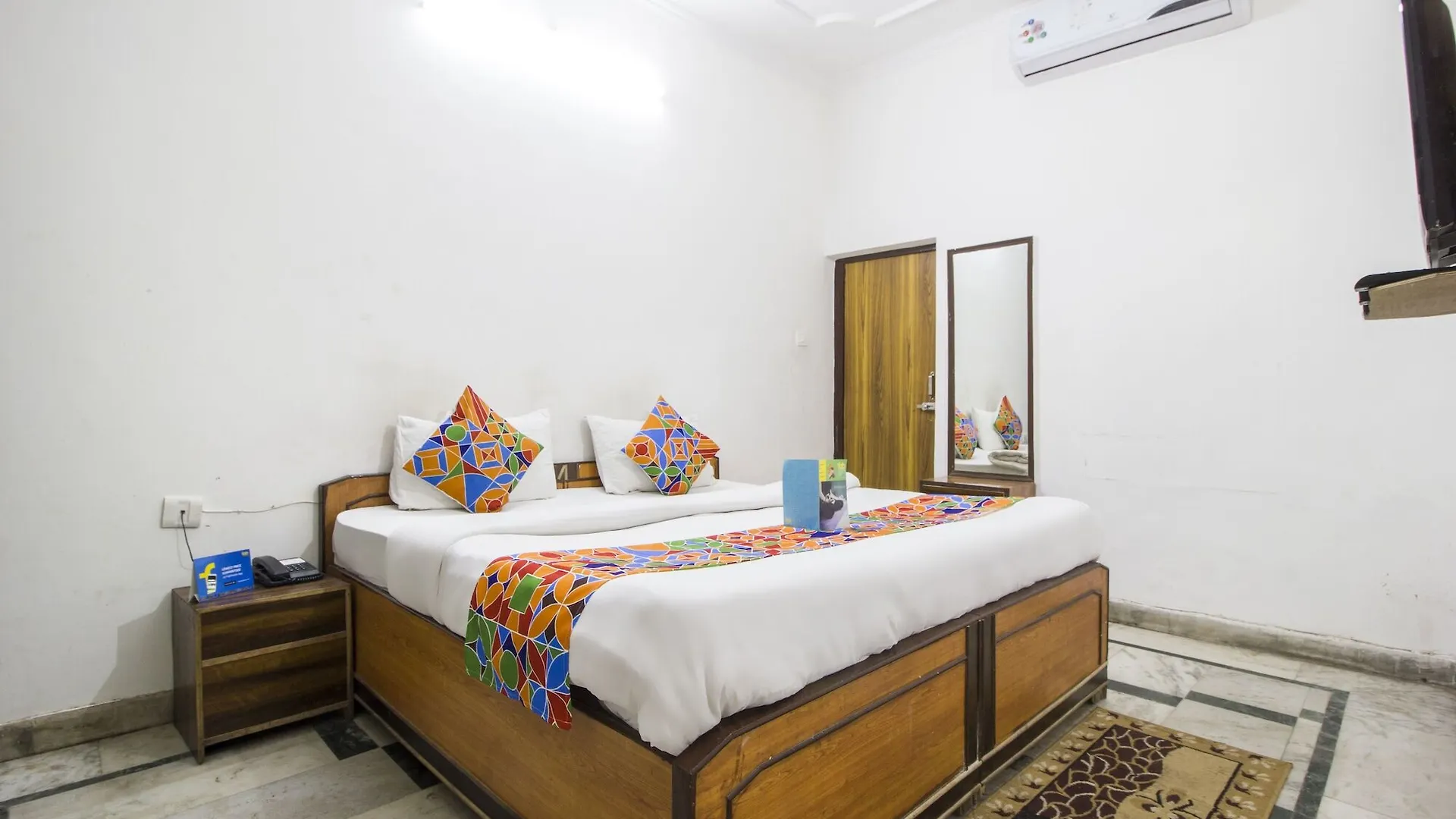Fabexpress Lotus Inn Agra  3*, Agra (Uttar Pradesh) India
