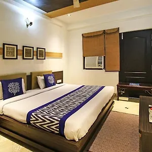 Hotel Hotel Panna Paradise-Just 30M Away From Captain Shubham Gupta Metro Station And 600M Away From Tajmahal