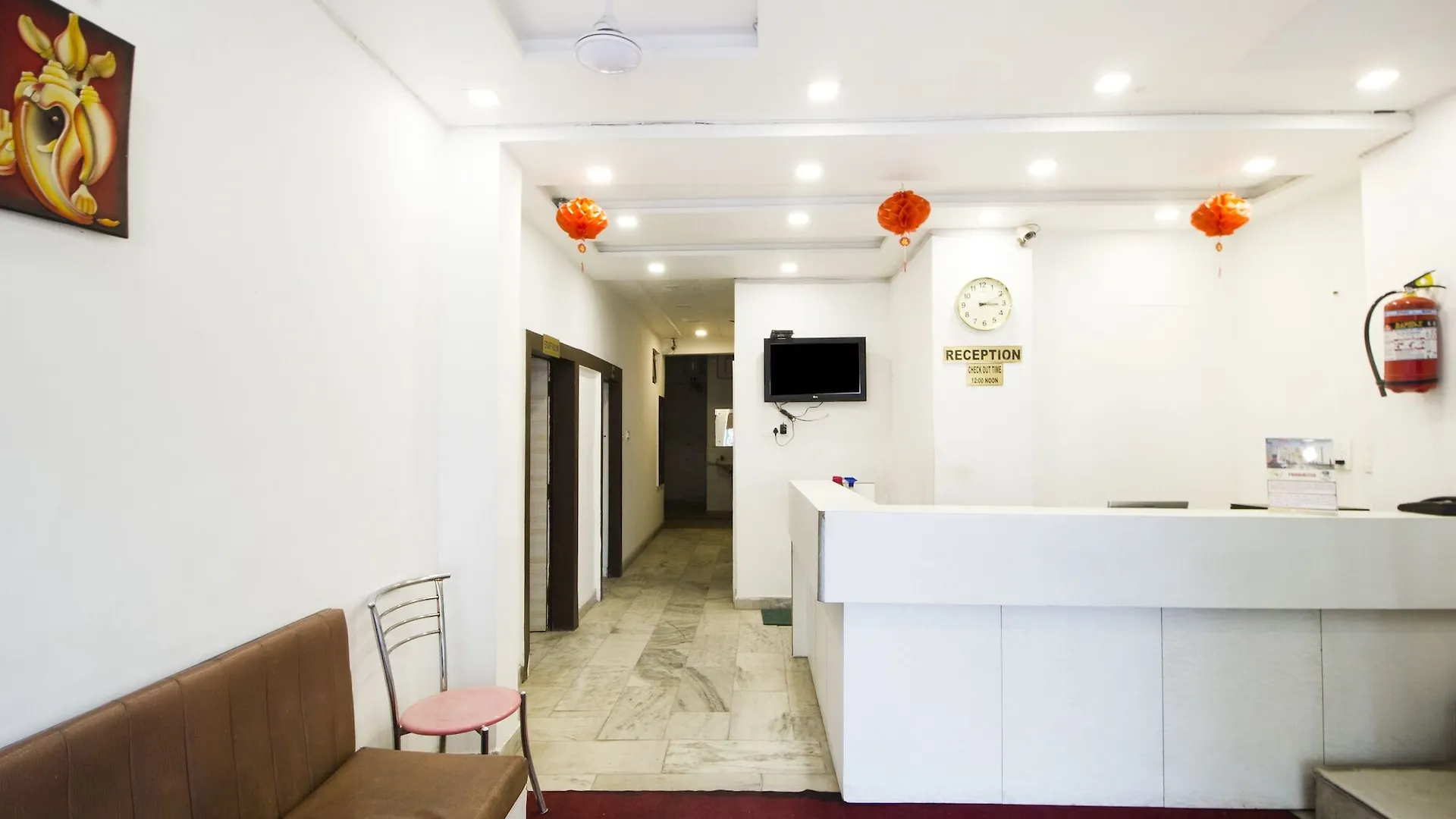 Fabexpress Lotus Inn Agra  Hotel Agra (Uttar Pradesh)